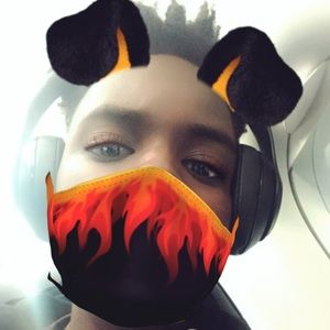 Meet your Posher, Troy